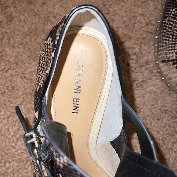 Gianni Bini booties - Picture 3 of 5